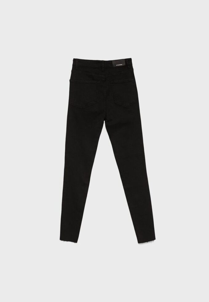 Super-High-Waist-Jeans Super-High-Waist-Jeans