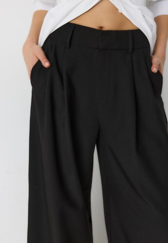 Superweite, verstellbare Hose Superweite, verstellbare Hose