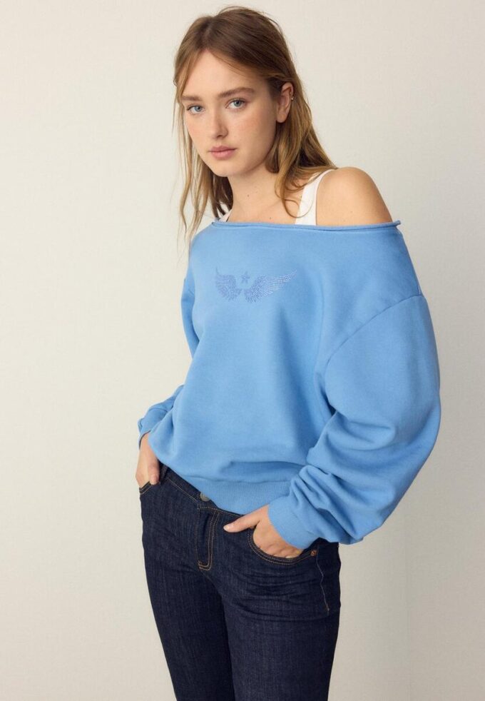 Sweatshirt mit U-Boot-Ausschnitt und Strassflügeln Sweatshirt mit U-Boot-Ausschnitt und Strassflügeln