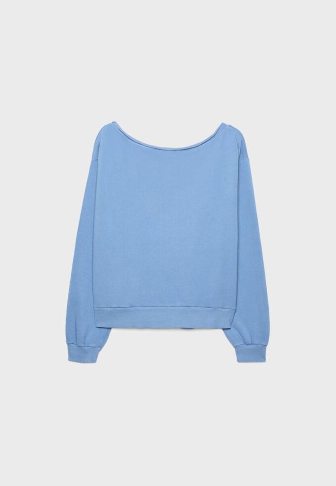 Sweatshirt mit U-Boot-Ausschnitt und Strassflügeln Sweatshirt mit U-Boot-Ausschnitt und Strassflügeln