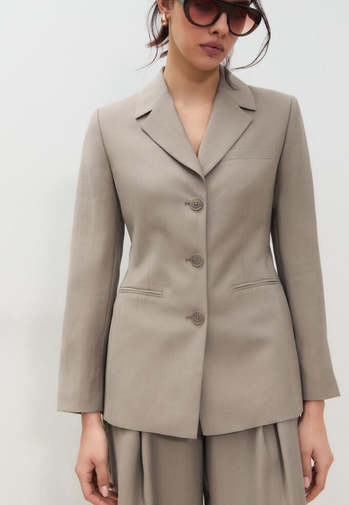 Taillierter 3-Knopf-Blazer