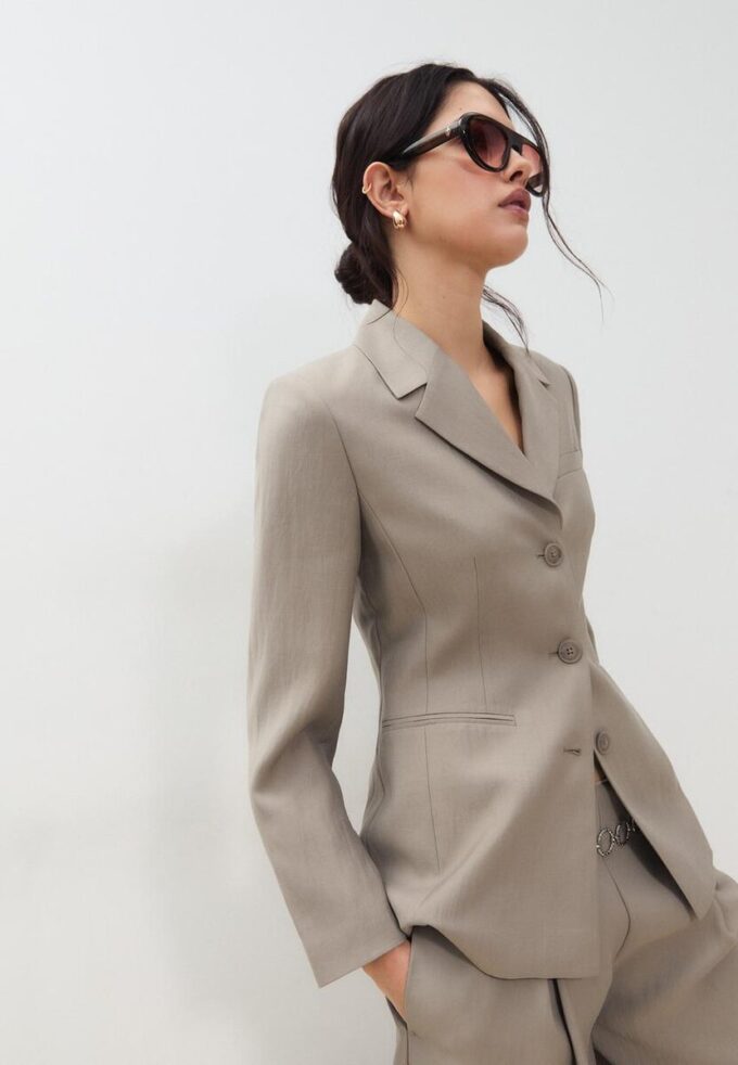Taillierter 3-Knopf-Blazer