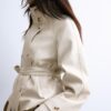 Trenchcoat mit hohem Kragen in Lederoptik Trenchcoat mit hohem Kragen in Lederoptik