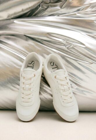Weiche Sneaker mit flacher Sohle