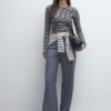 Weit geschnittene elegante Hose