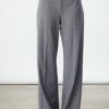 Weit geschnittene elegante Hose