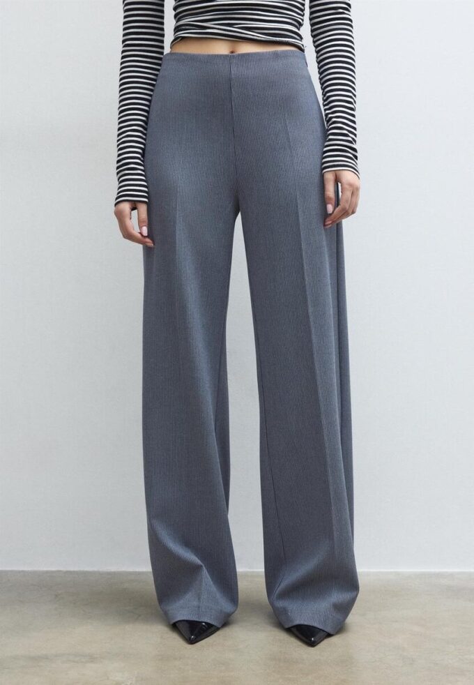 Weit geschnittene elegante Hose