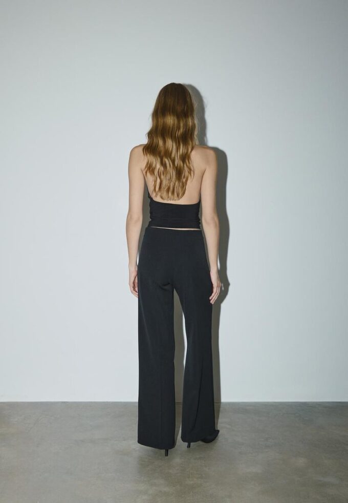 Weit geschnittene elegante Hose