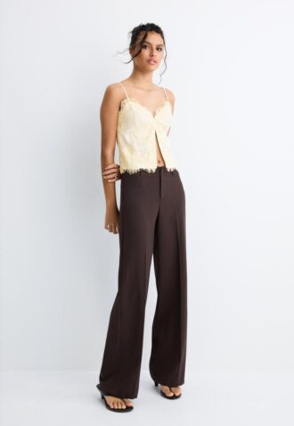 Weit geschnittene Hose