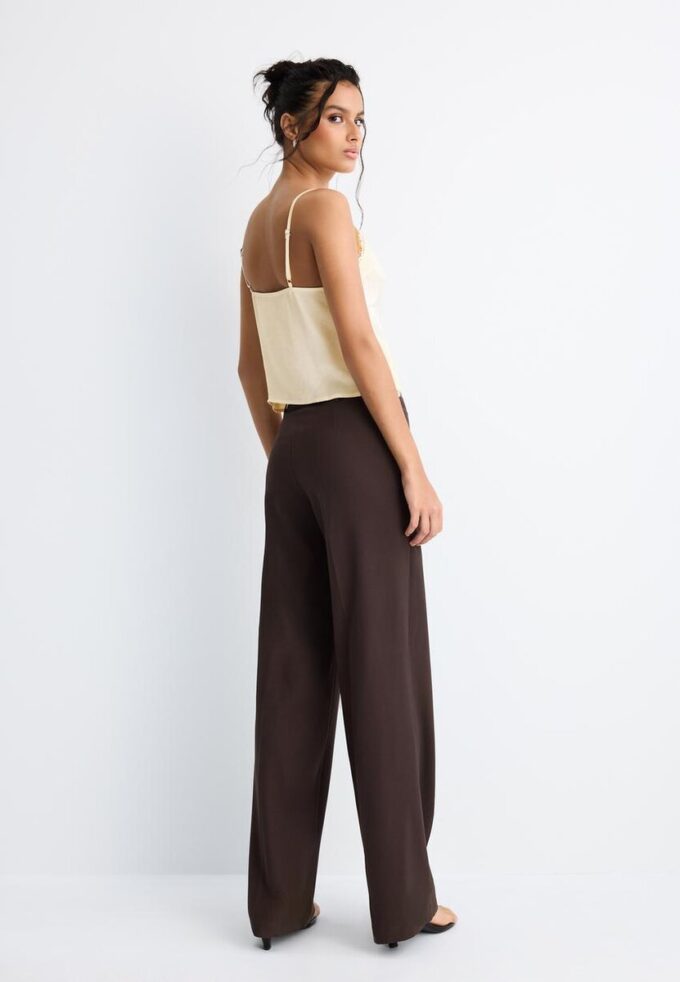 Weit geschnittene Hose Weit geschnittene Hose