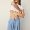Wide Leg Hosen mit Schnallendetail Wide Leg Hosen mit Schnallendetail