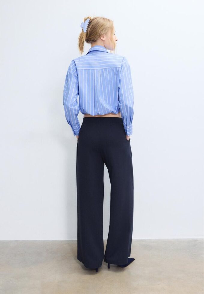 Wide Leg Hosen mit Schnallendetail Wide Leg Hosen mit Schnallendetail