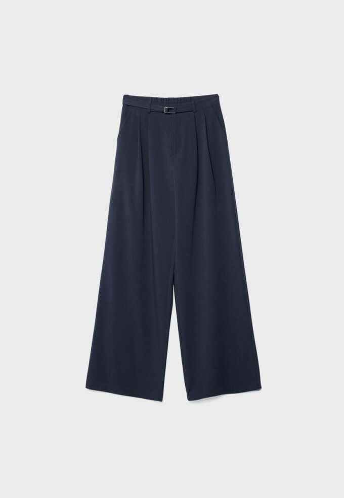 Wide Leg Hosen mit Schnallendetail Wide Leg Hosen mit Schnallendetail