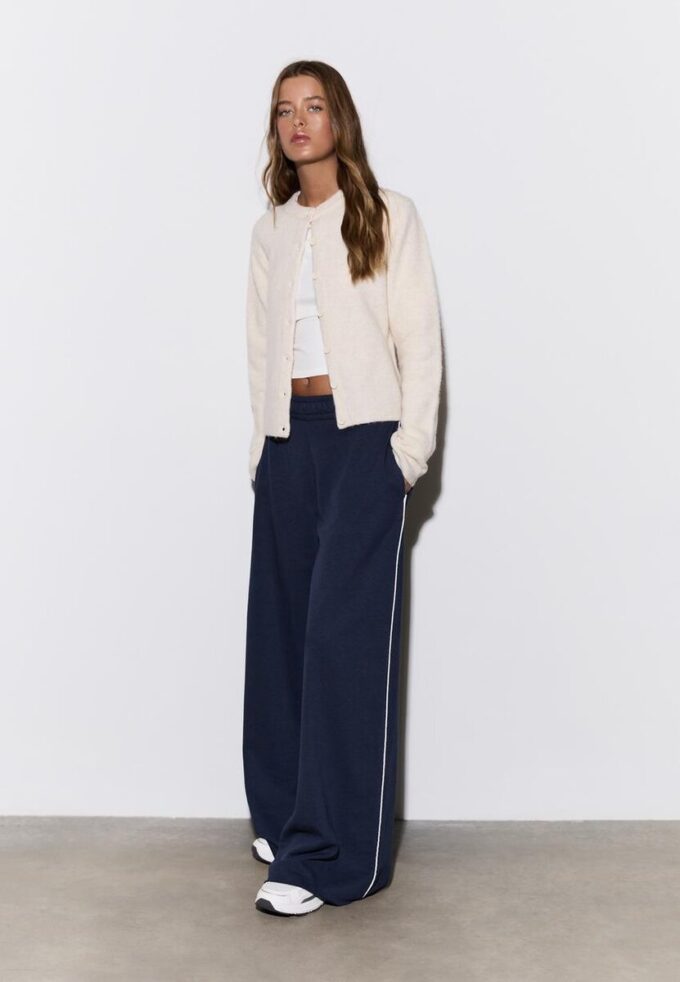 Wide Leg Plüschhose mit Zierdetails Wide Leg Plüschhose mit Zierdetails