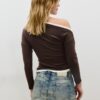 Zeilagiges, asymmetrisches Langarm-T-Shirt
