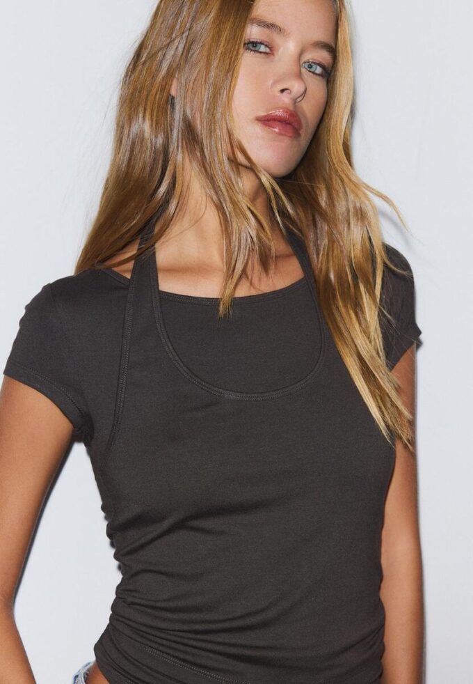 Zeilagiges Kurzarm-T-Shirt