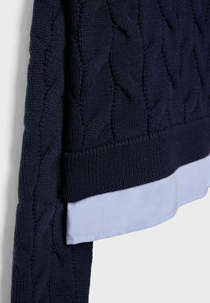 Zweifarbiger Strickpullover mit abnehmbarem Kragen